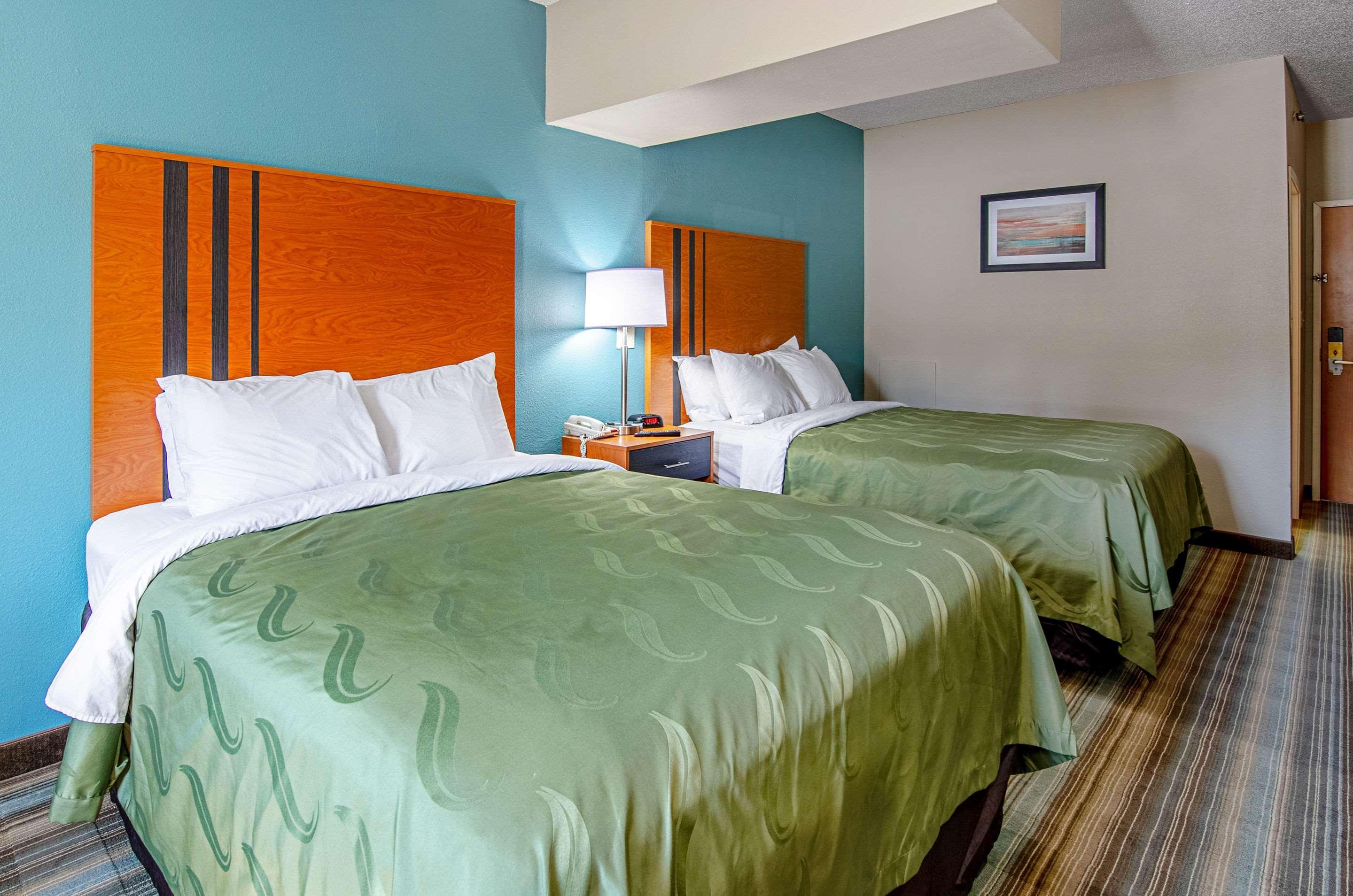Quality Inn & Suites I-81 Exit 7 Bristol Eksteriør billede