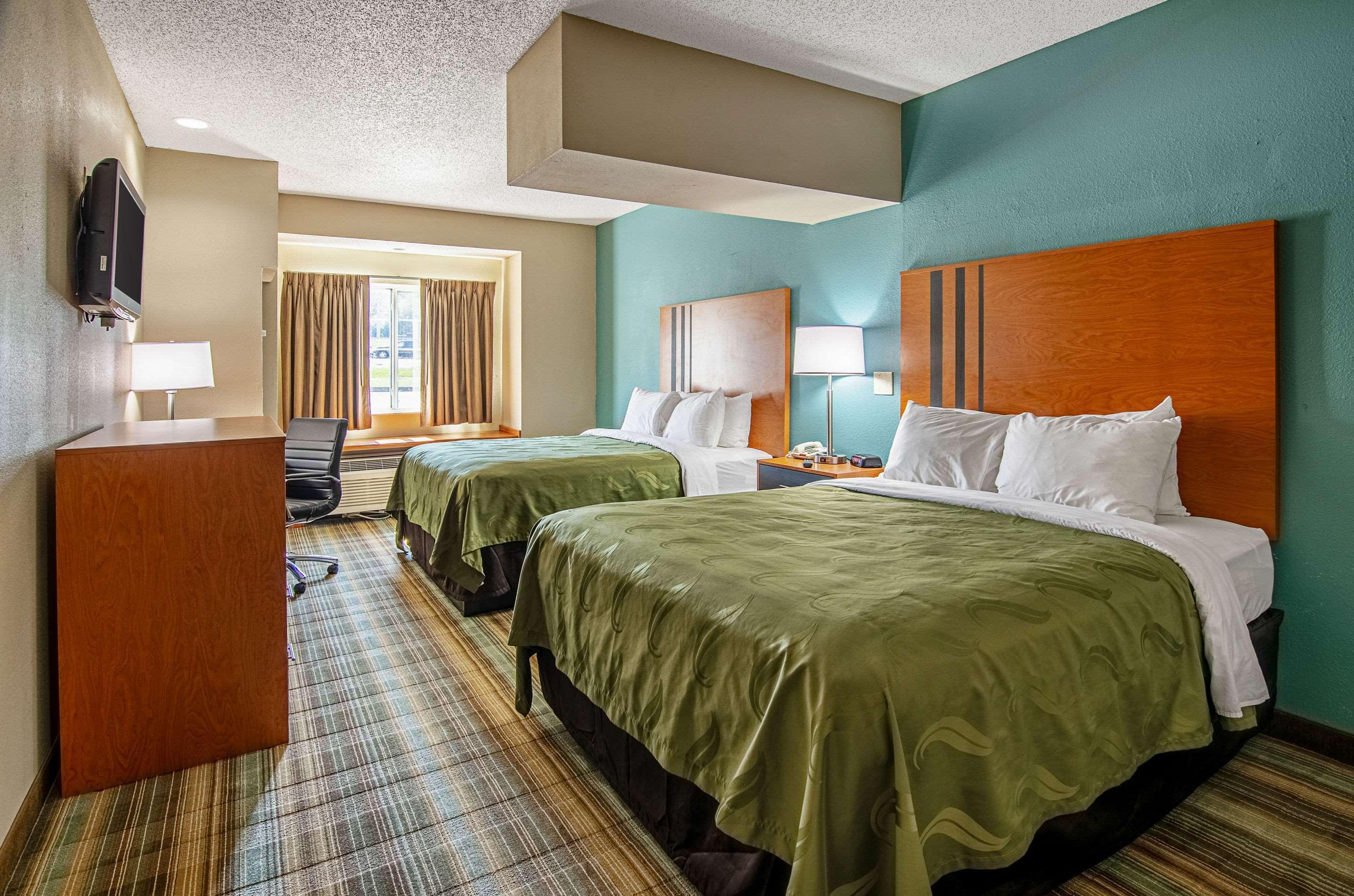 Quality Inn & Suites I-81 Exit 7 Bristol Eksteriør billede