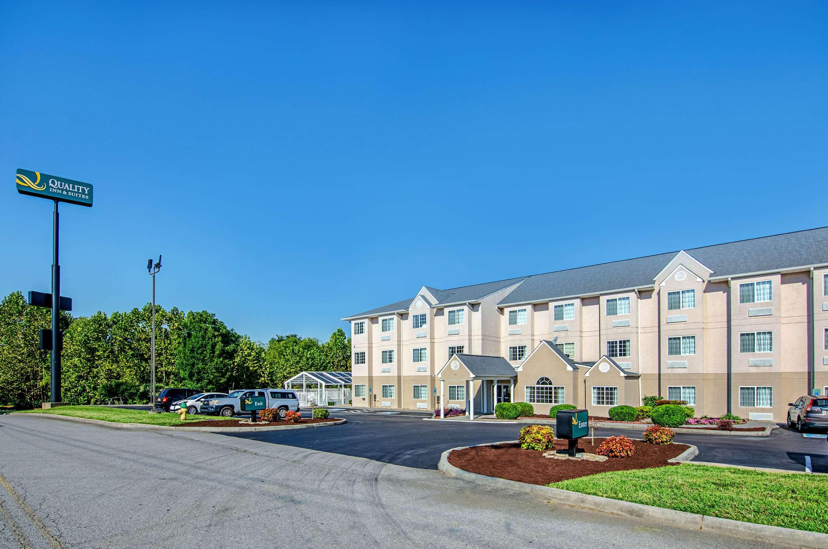 Quality Inn & Suites I-81 Exit 7 Bristol Eksteriør billede