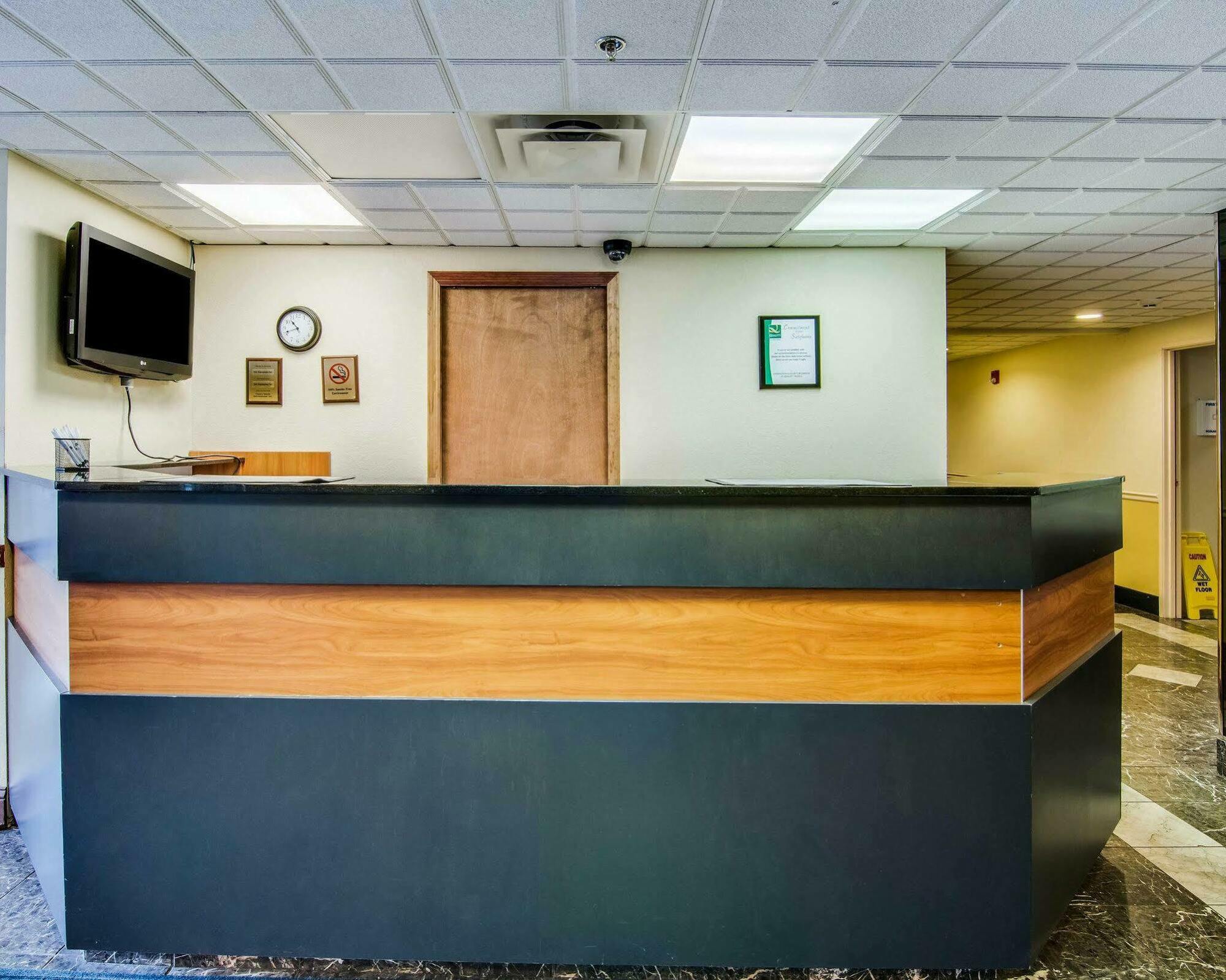 Quality Inn & Suites I-81 Exit 7 Bristol Eksteriør billede