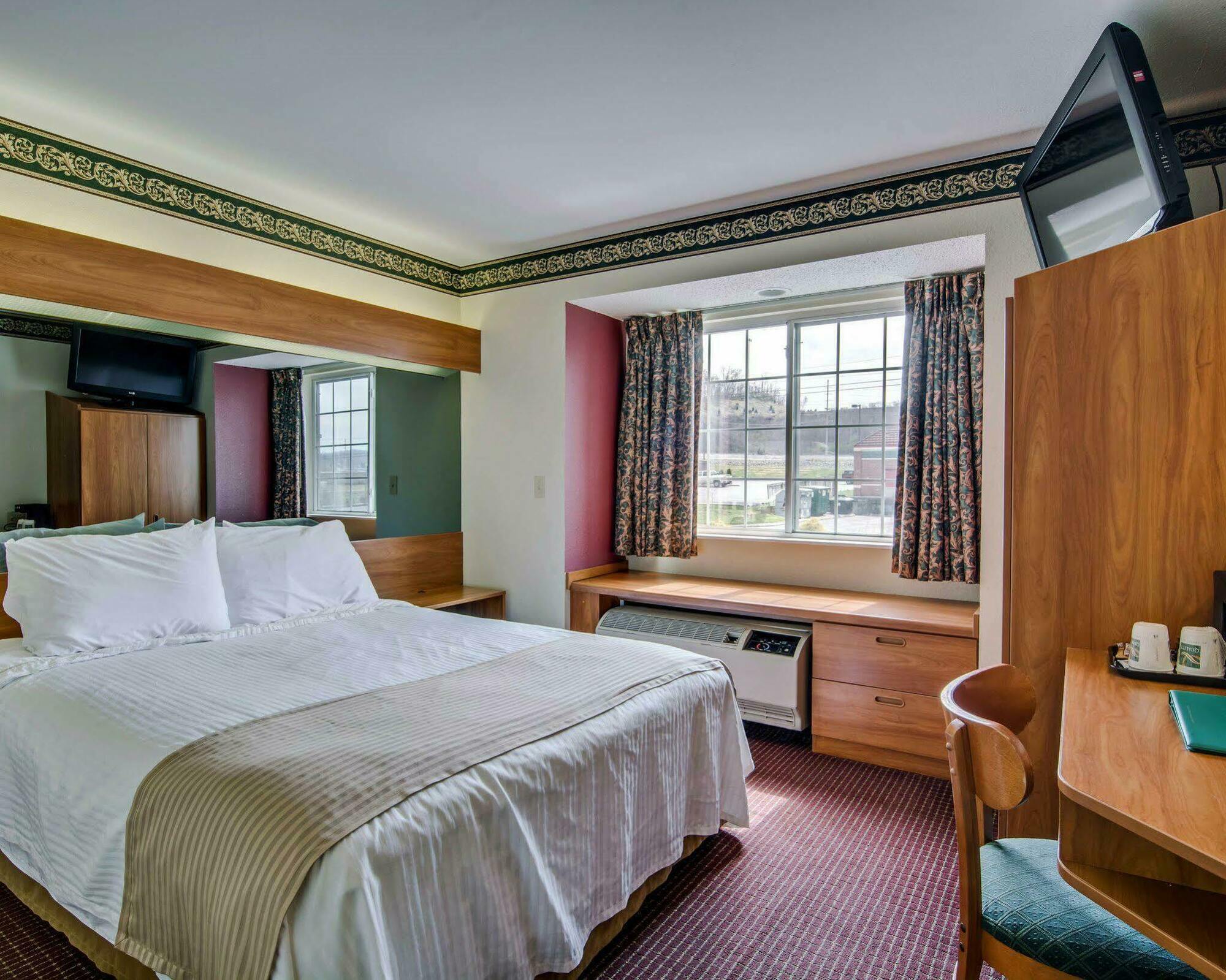 Quality Inn & Suites I-81 Exit 7 Bristol Eksteriør billede