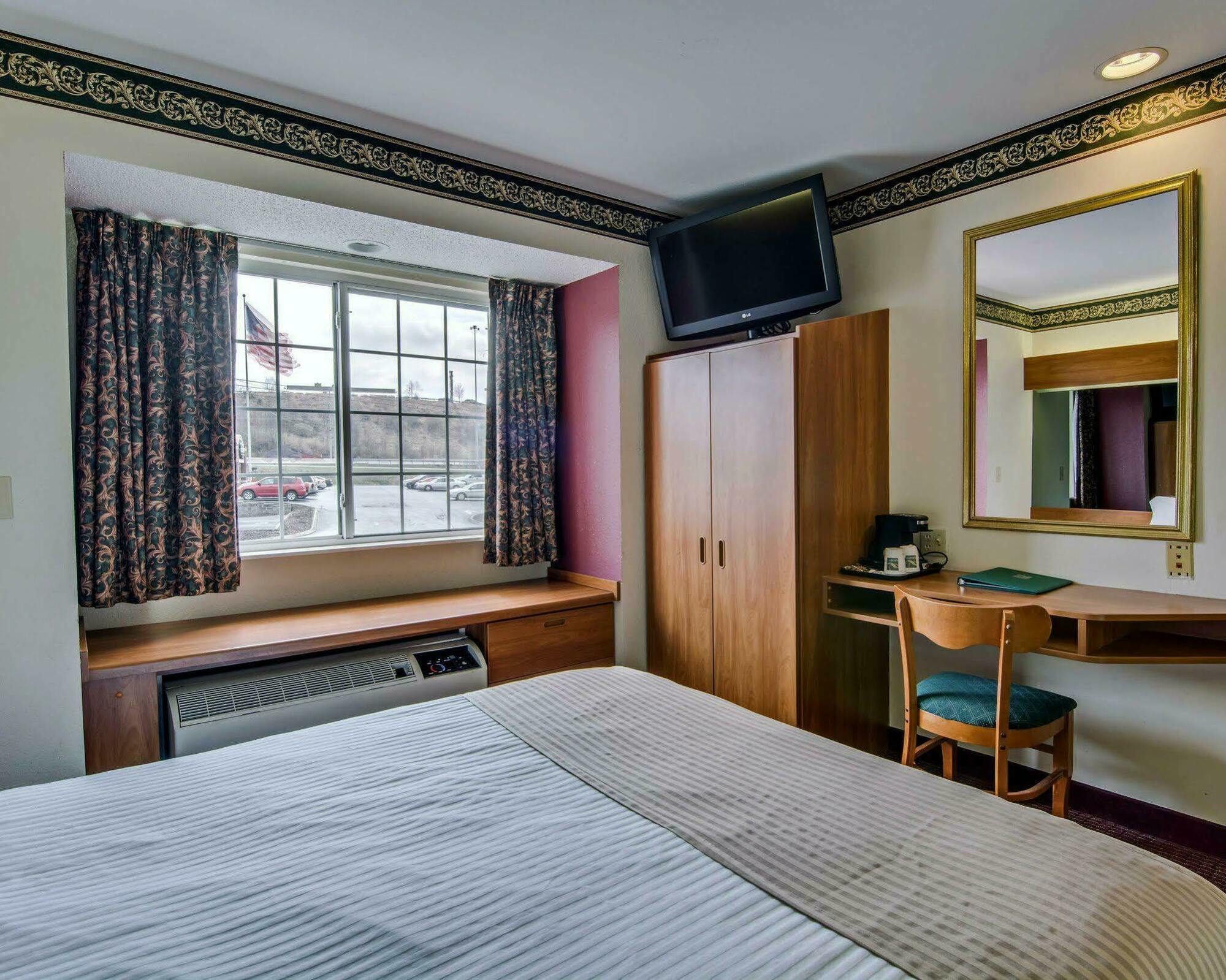 Quality Inn & Suites I-81 Exit 7 Bristol Eksteriør billede