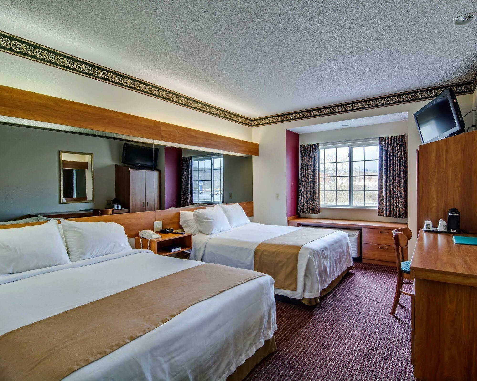Quality Inn & Suites I-81 Exit 7 Bristol Eksteriør billede